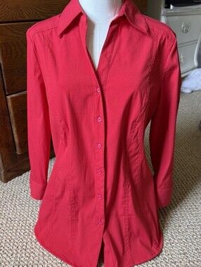 Women’s Red Button Up Shirt with Flattering Fit and Collar Size Large COMO